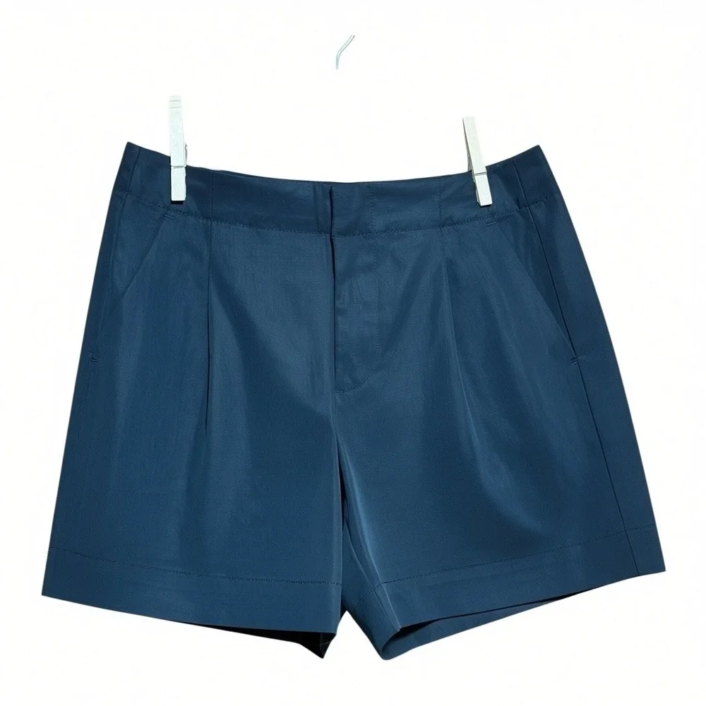 Gap Black 5